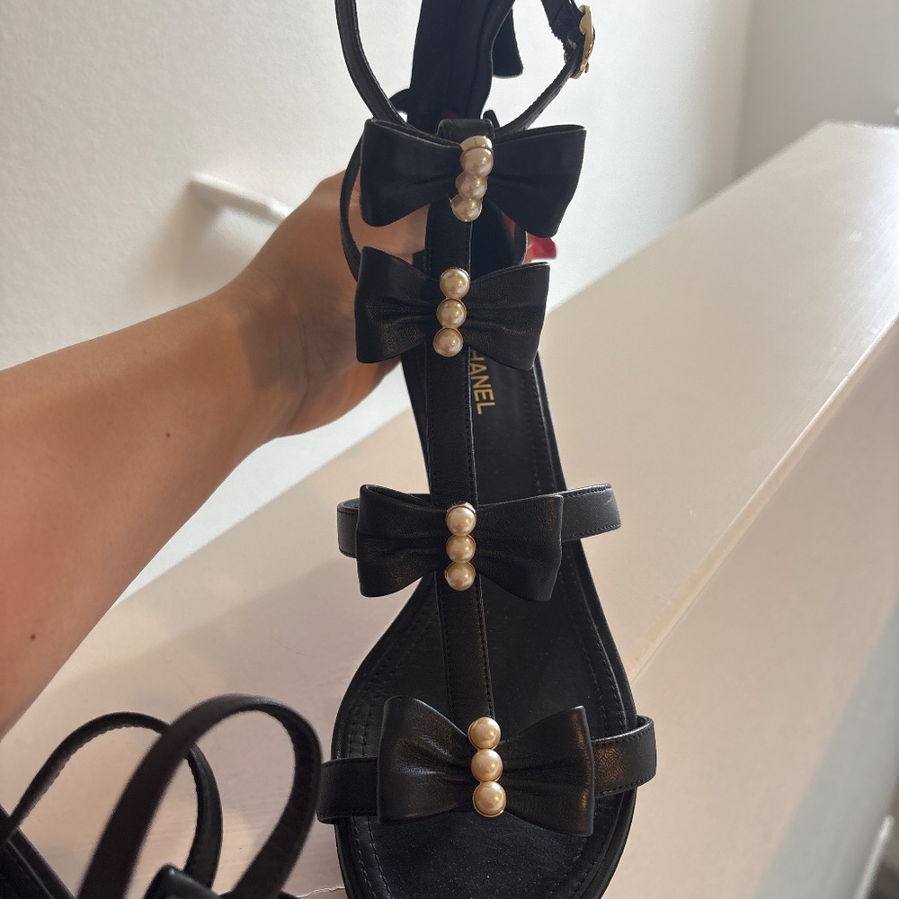 Chanel sandals - Picture 3 of 8